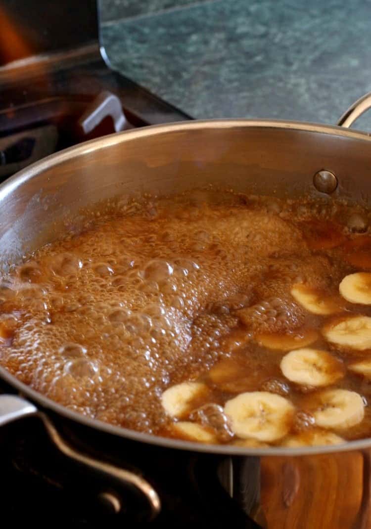 bananas-foster-pan-flame