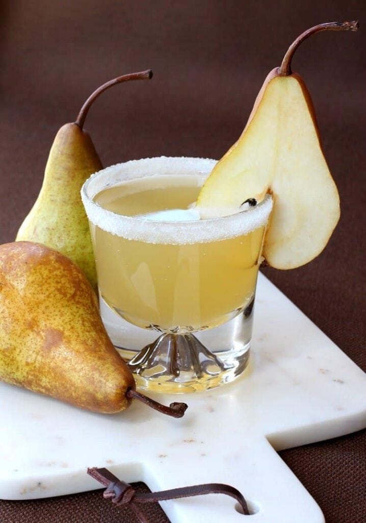 pear-brandy-cocktail-mantitlement