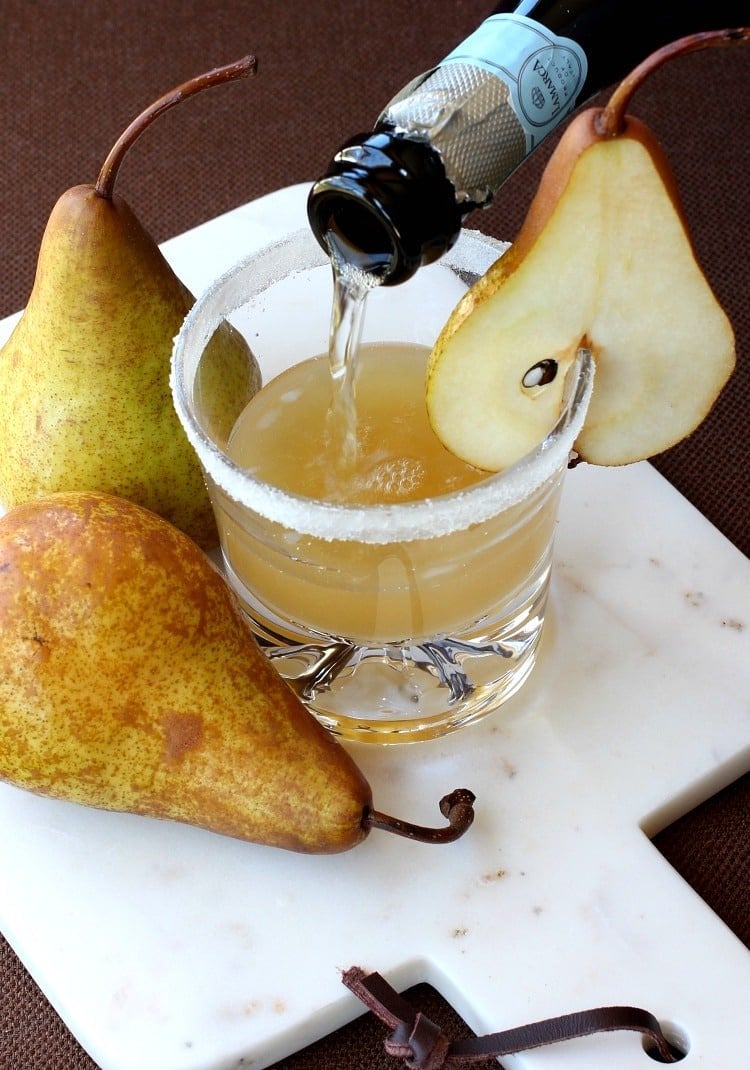 pear-brandy-cocktail-pour