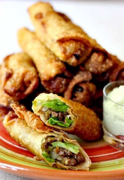 taco egg rolls with sauce