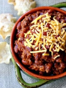 Everyday Chili is an easy beef chili recipe that you can make on the stove top or crock pot