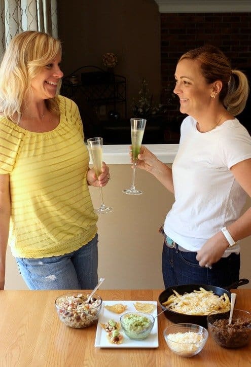 low-carb-cheese-crisp-nachos-drinks