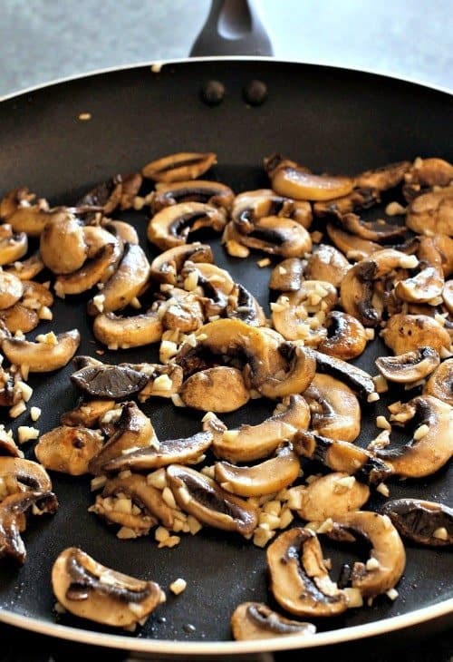 Mushrooms with Oyster Sauce is an easy side dish or topping for steak or chicken! Just a few ingredients and 10 minutes to make! Mushrooms with Oyster Sauce skillet