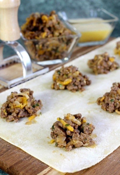 making taco ravioli with wonton wrappers
