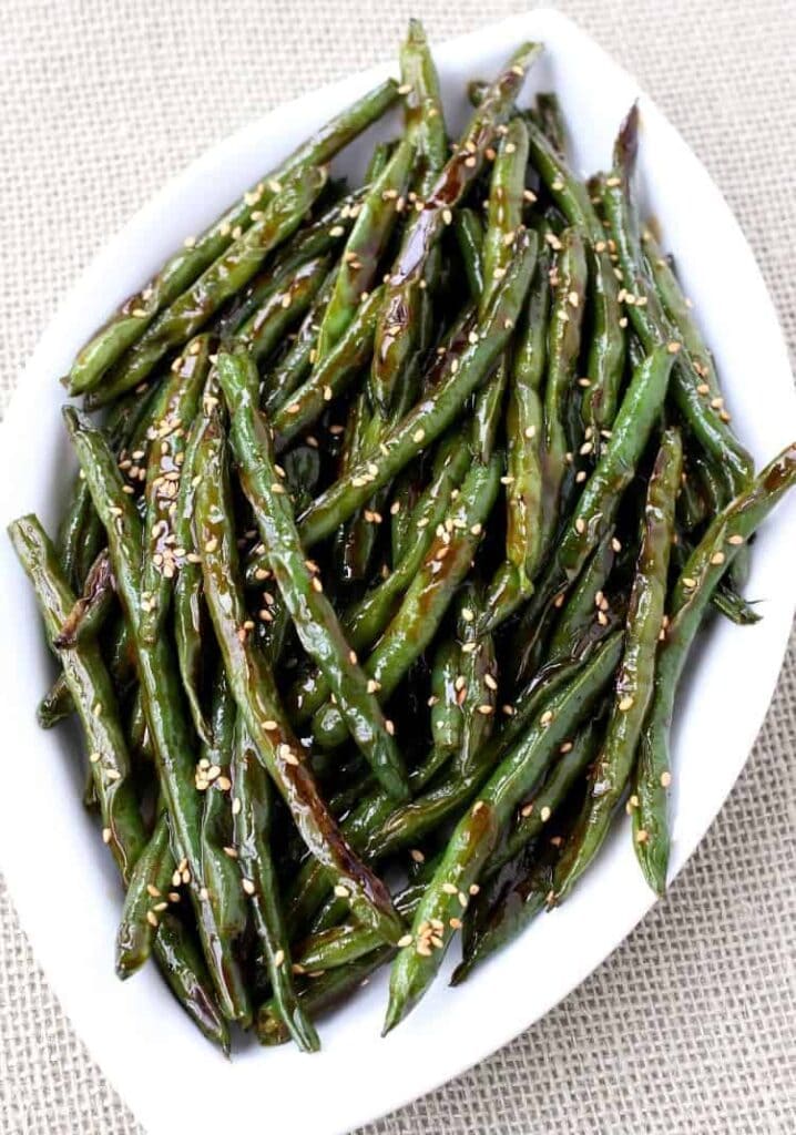 These Roasted Asian Green Beans are an easy and super healthy side!