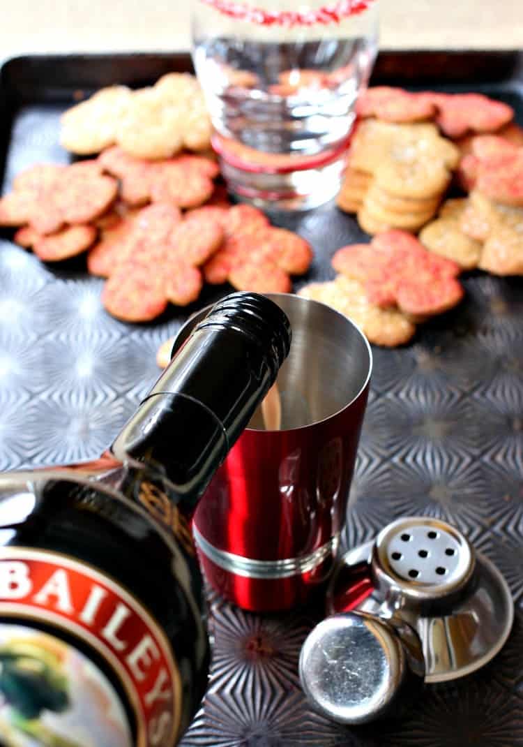 The Gingerbread Man Drink pouring