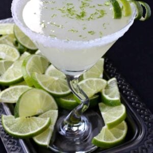 lime drop martini with limes