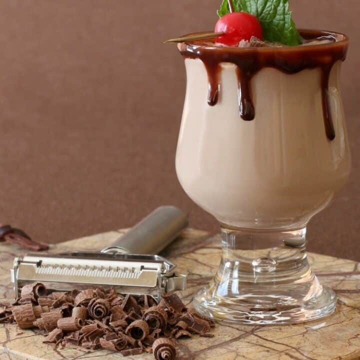 RumChata Chocolate Egg Pudding Shots Mantitlement