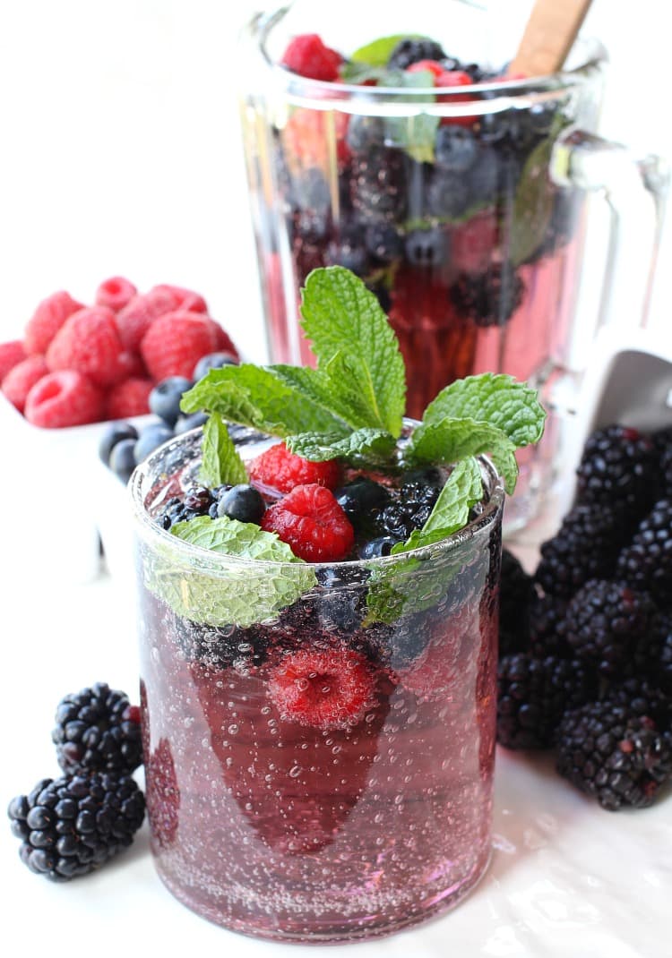 blackberry-vodka-punch-top