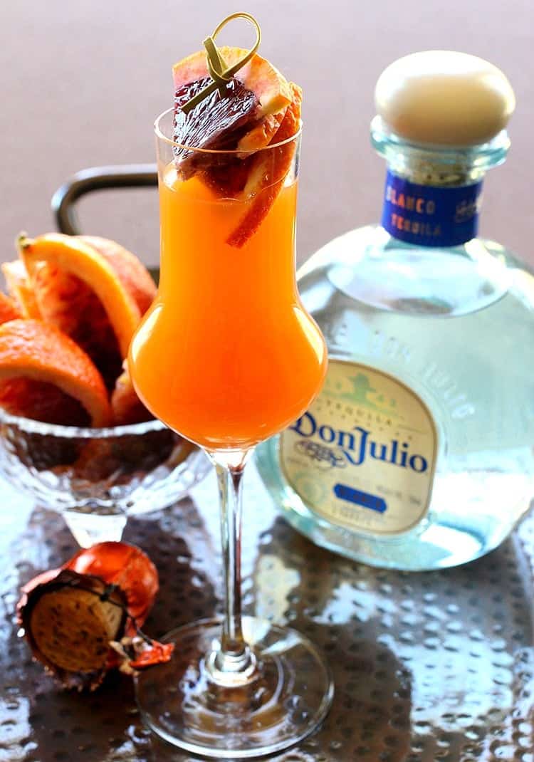 Make a Blood Orange Mimosa for brunch or just a fun morning cocktail! Blood orange juice makes this mimosa recipe stand out from the rest! blood-orange-mimosa-feature