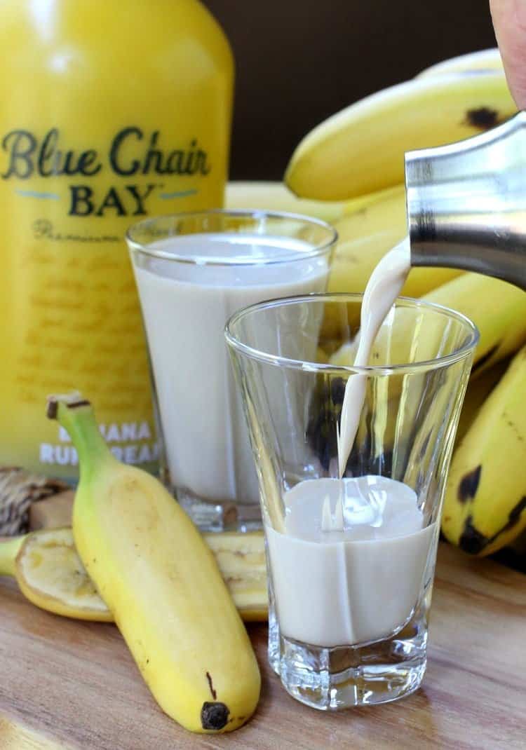 banana-foster-shots-pour