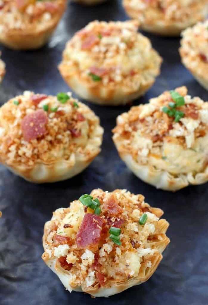 Easy Clams Casino Tarts One Bite Thanksgiving Appetizer Mantitlement