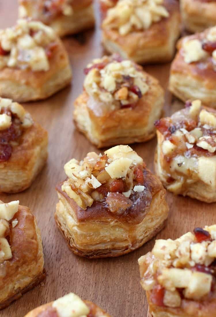 These Apple and Brie Phyllo Cups are an easy, one bite appetizer that everyone is sure to love. Get these ready for your Holiday parties! Apple Bacon and Brie Phyllo Cups are an easy, delicious appetizer for the Holidays!