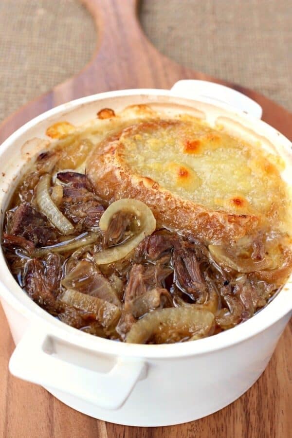Slow Cooker Beefy French Onion Soup An Onion Soup Recipe With Beef