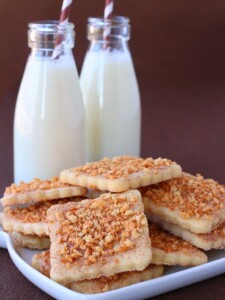 These Cinnamon Toast Crunch Sugar Cookies have a crunchy and sweet topping!