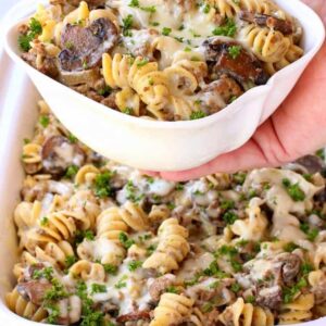 Gradual Cooker Cheesy Red meat Stroganoff is one of our favourite comfort meals dinners!  Gradual Cooker Cheesy Red meat Stroganoff slow cooker cheesy beef stroganoff featued photo 300x300