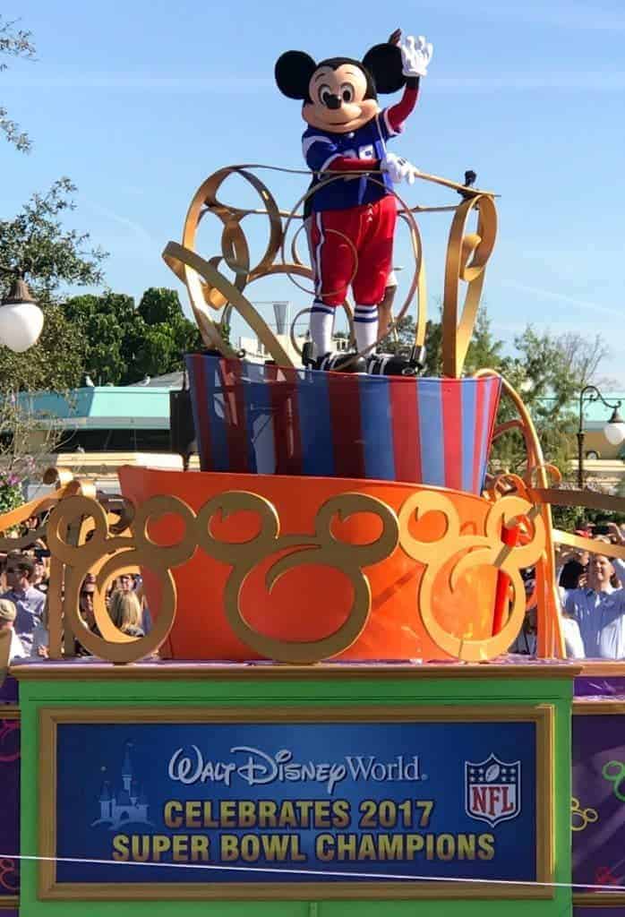 Eating Our Way Through Disney, parade