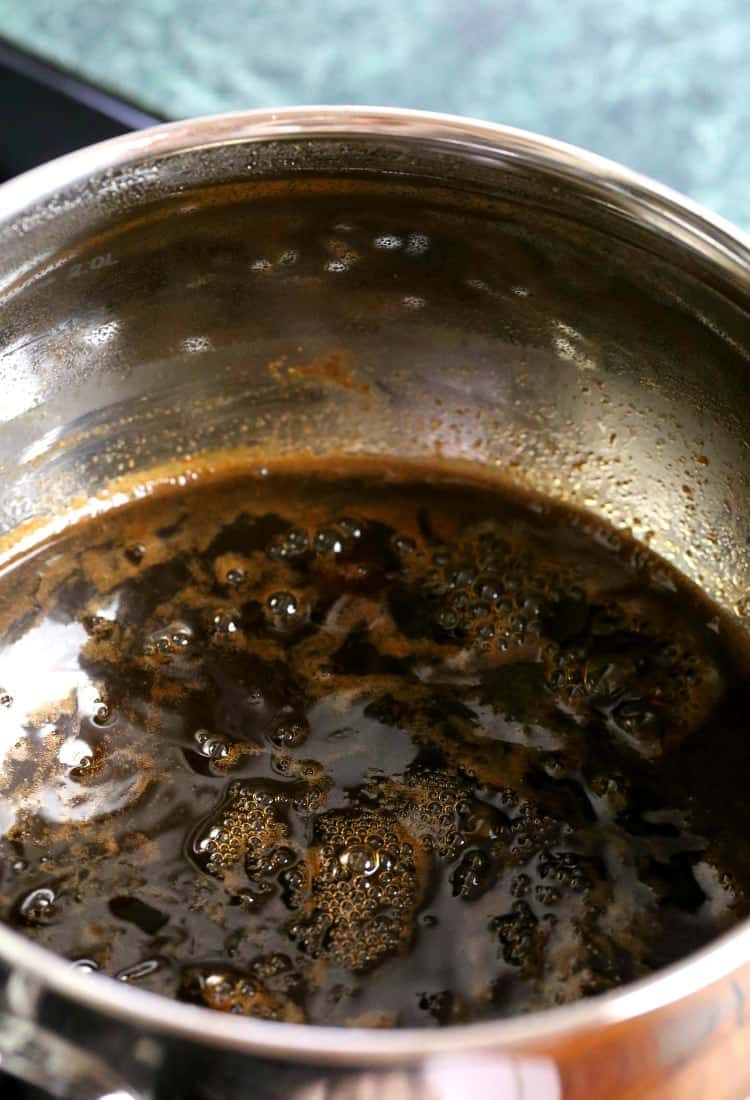 Slow Cooker Captain and Coke Glazed Ham Mantitlement