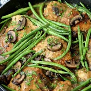 Skillet Chicken Thighs with Green Beans and Mushrooms, one pan