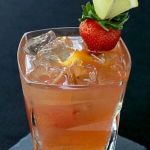 Kentucky Sunset Cocktail with Bulleit Bourbon and garnish