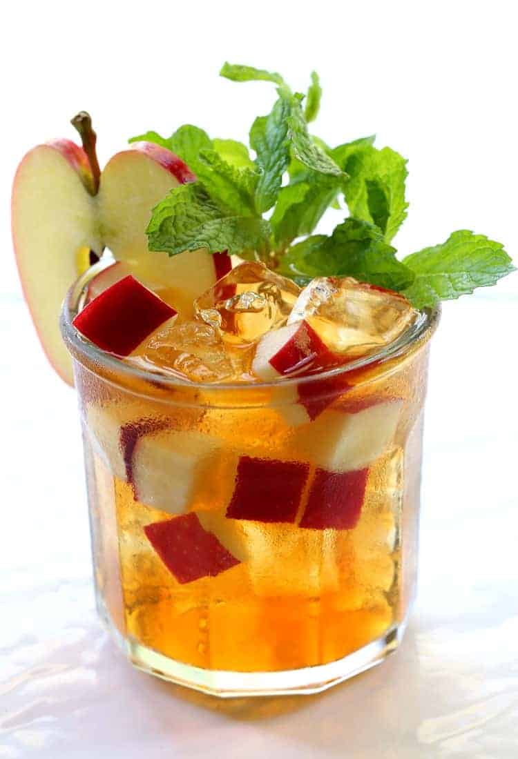 This Apple Mint Whiskey Iced Tea is going to hit the spot for cocktail hour!