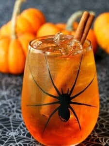 Pumpkin Spice Wine Spritzer | Halloween Cocktail Recipe