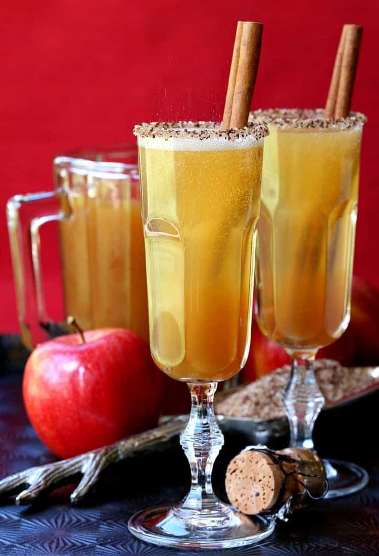 These Easy Thanksgiving Cocktails are going to be perfect for your Thanksgiving gathering! There's a drink recipe on here for everyone! These Apple Cider Mimosas are a super tasty, Fall cocktail!