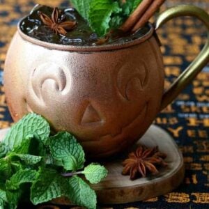 Pumpkin Moscow Mule | Halloween Cocktail Recipe (Fun Halloween Treat)