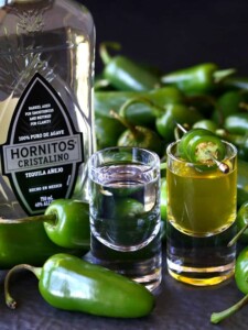 This Jalapeñoback Shots is a spicy, fun twist on a Pickleback Shot!