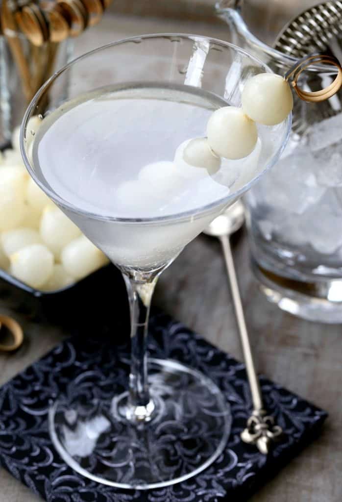 Gibson martini with onion garnish