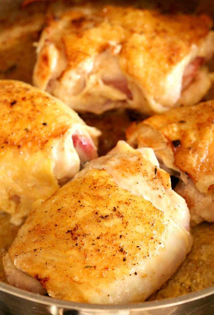 browning chicken thighs in skillet