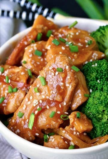 Slow Cooker Mongolian Chicken | Easy Chicken Recipe | Mantitlement