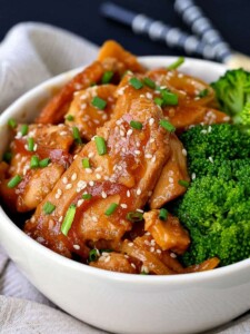 Slow Cooker Mongolian Chicken is an easy asian chicken recipe that can be served with broccoli
