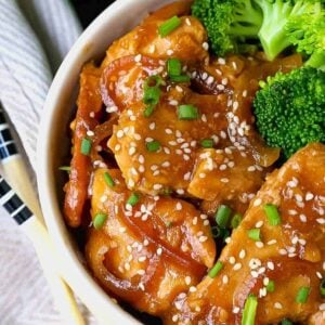 Slow Cooker Mongolian Chicken is an easy chicken recipe made in the slow cooker