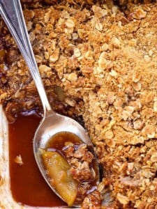 Easy Apple Crisp Recipe makes it's own sauce as it bakes that coats the apples and crumb topping