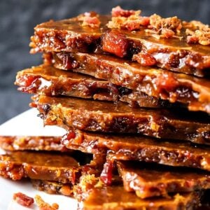 Make this Easy Bourbon Bacon Brittle for dessert or for any party!