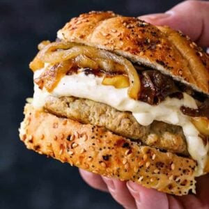 Turkey burger with caramelized onions and garlic aioli