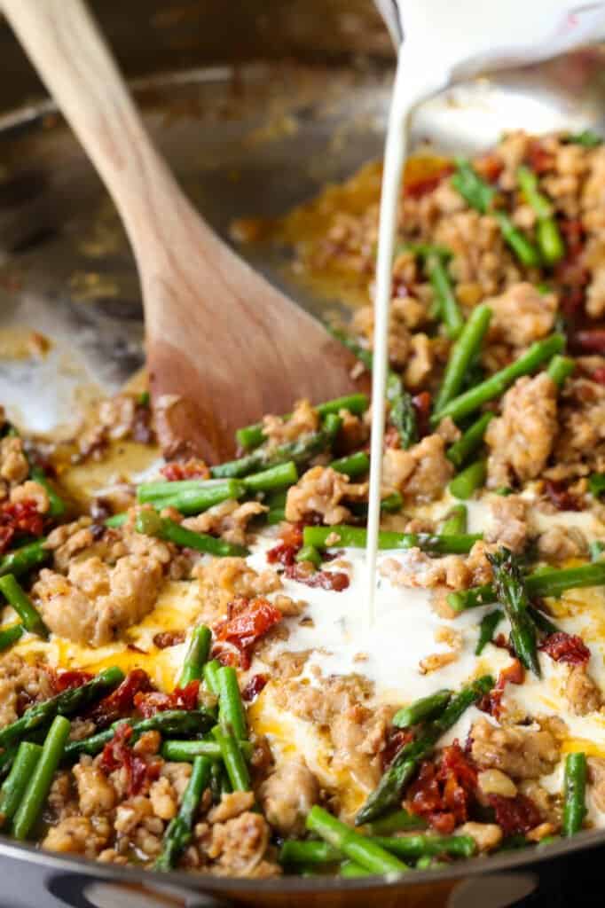 Gemelli With Sausage and Asparagus Mantitlement