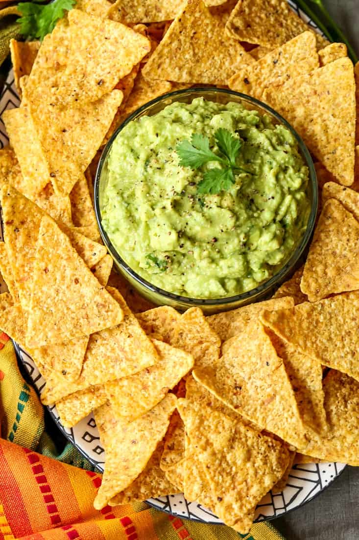 Easy guacamole recipe with chips