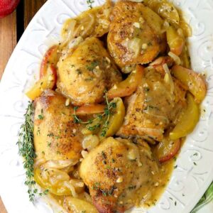 chicken thigh recipe with apple cider gravy