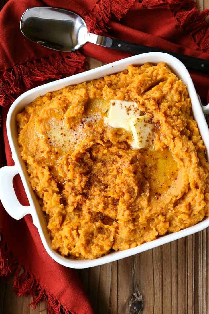 Mashed sweet potatoes with butter and cinnamon