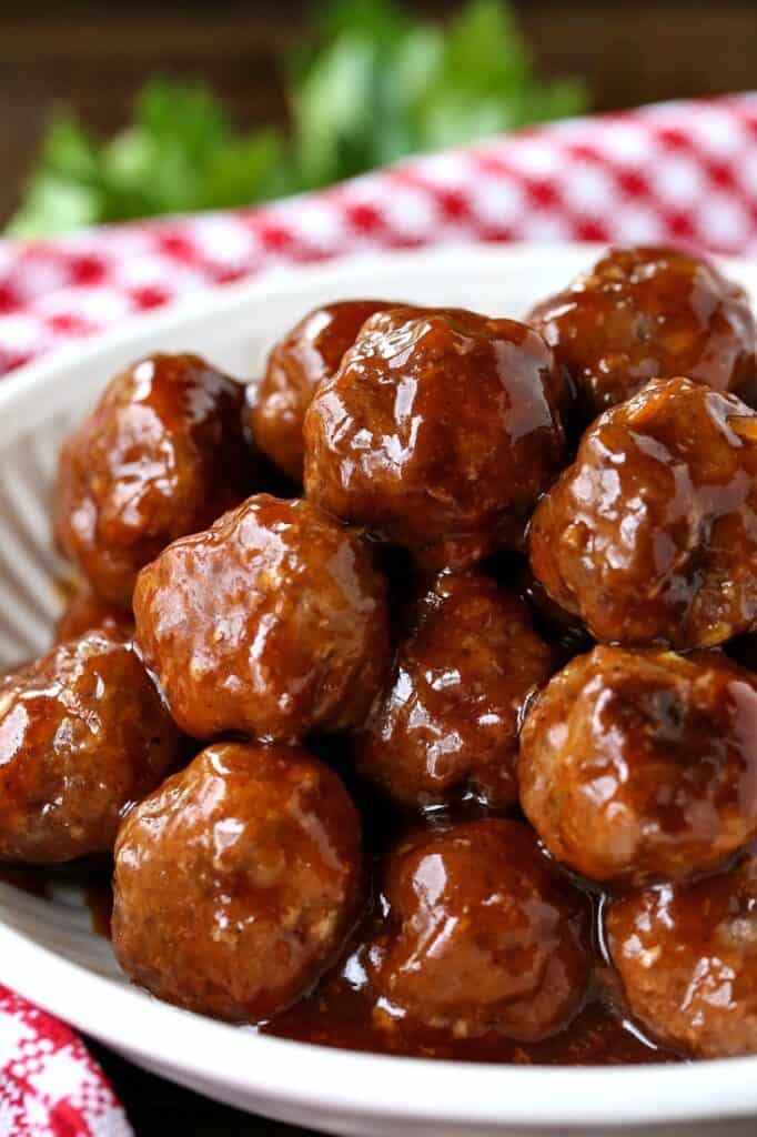 BBQ Party Meatballs Easy Cocktail Meatball Recipe Mantitlement