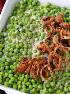 Creamed peas with crispy fried shallots