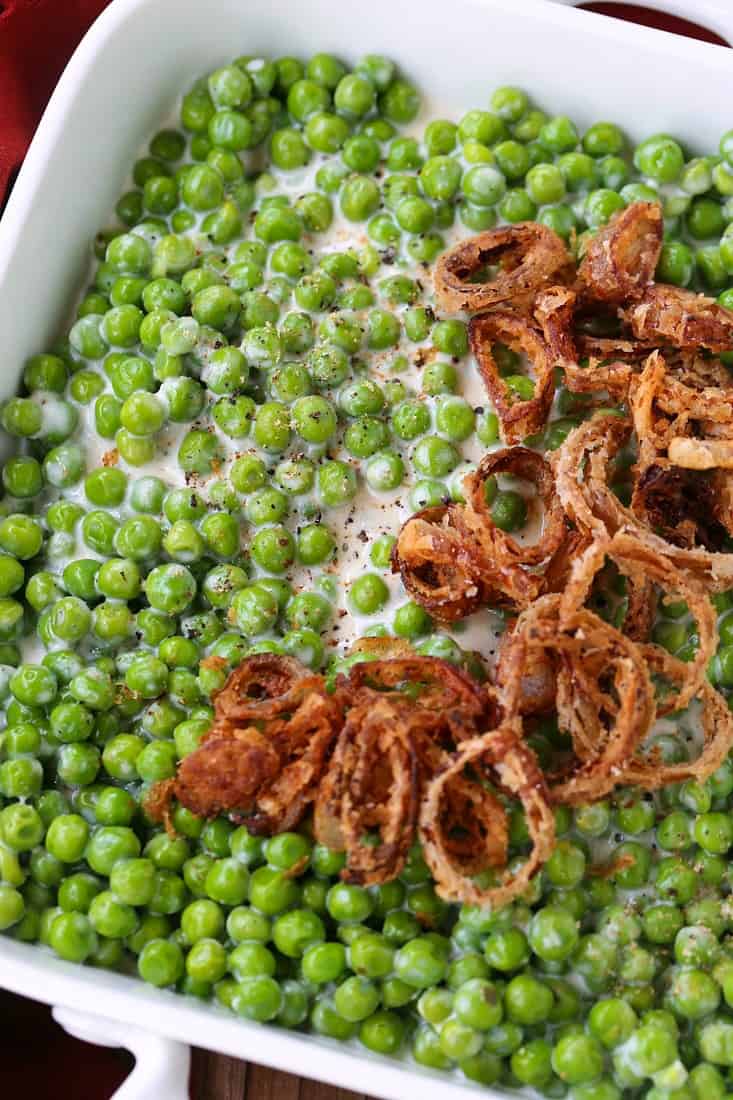 Creamed peas with crispy fried shallots