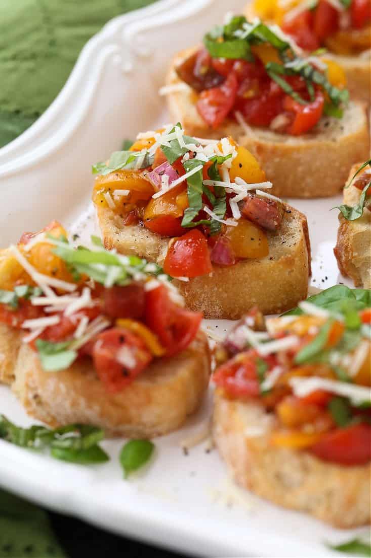 bruschetta recipe on toasts