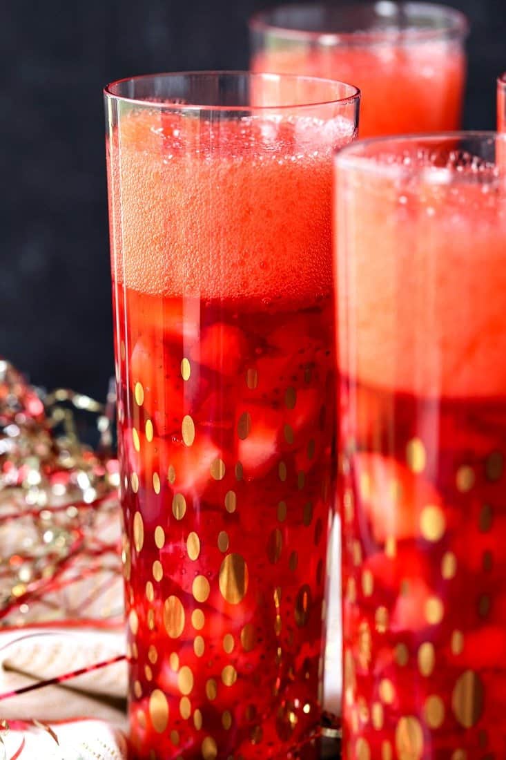 gelatin dessert made with champagne and strawberries