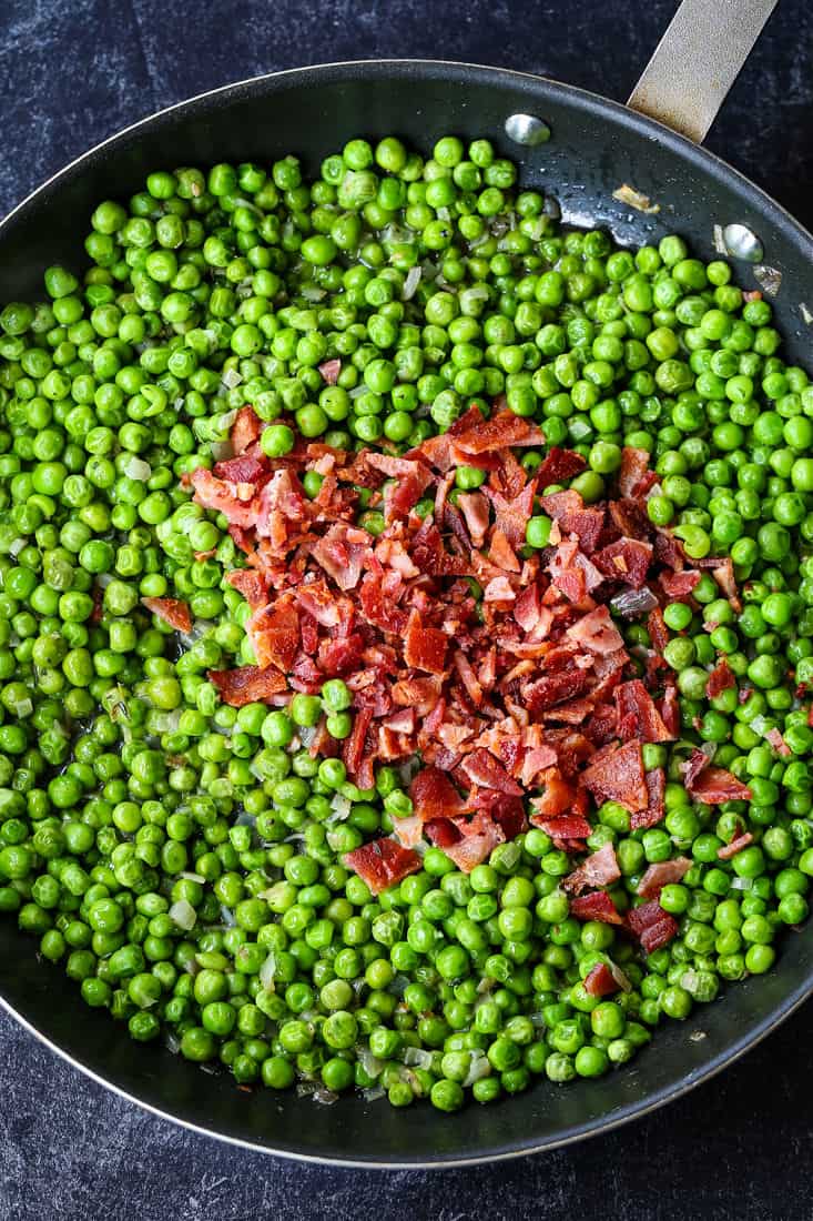 Peas and Bacon in a skilet