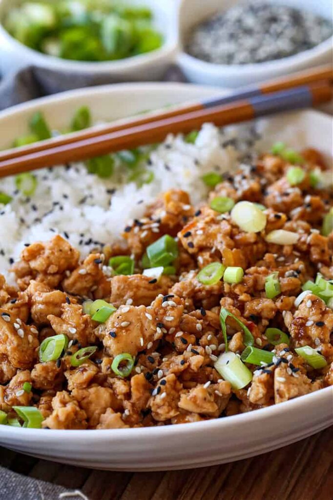 Sesame Ground Chicken | Easy Dinner Recipe | Mantitlement