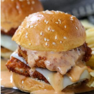 Chicken Slider with mozzarella cheese and bang bang sauce