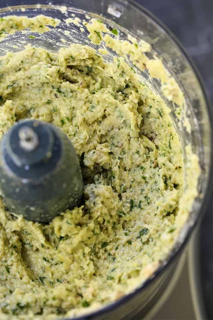 pesto recipe made with artichoke hearts, walnuts and parmesan cheese